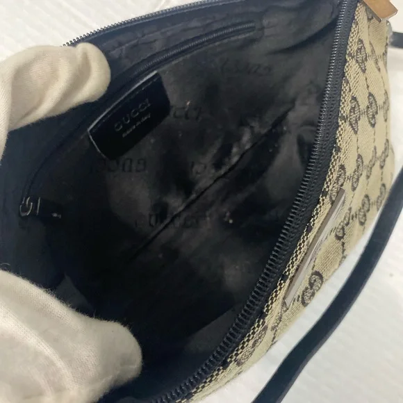 Gucci Black and Cream Shoulder Bag - Picture 8 of 12